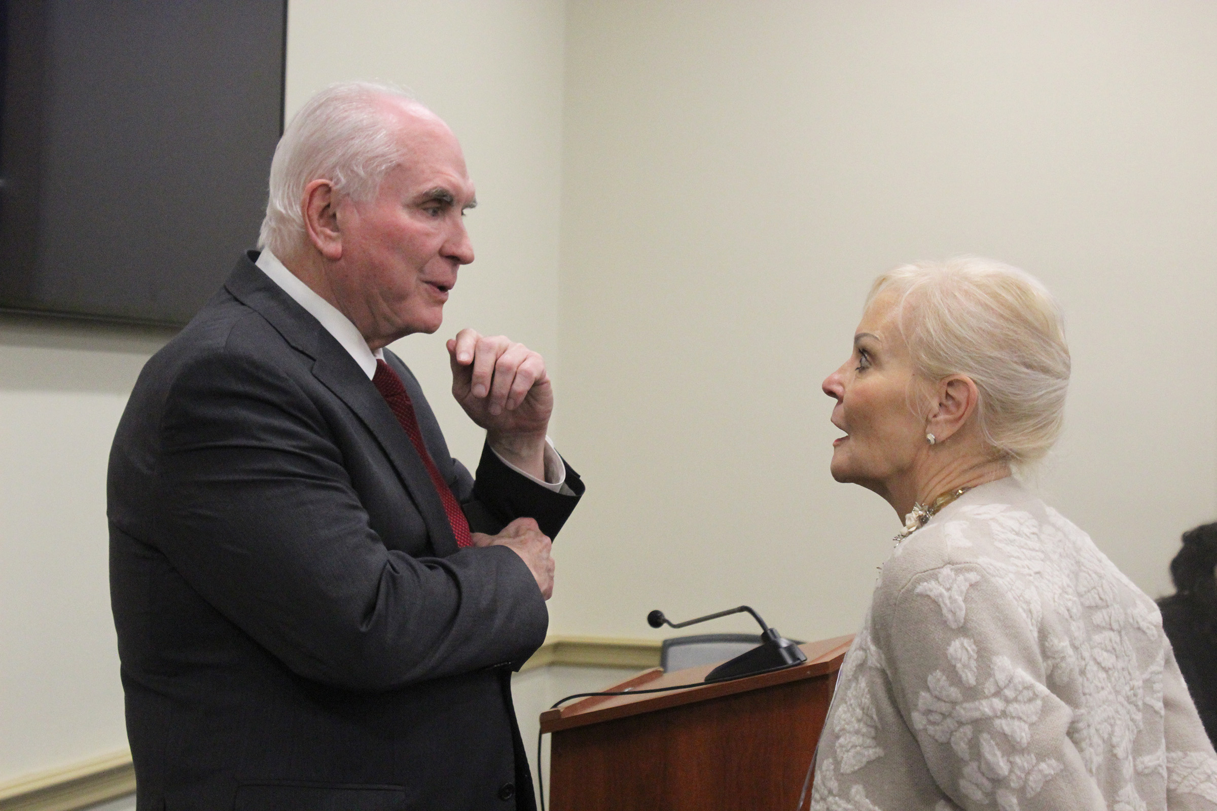 Rep. Mike Kelly (R-PA) deep in conversation with Stephanie Powers
