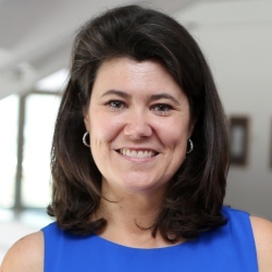 Julia Roig Julia Roig