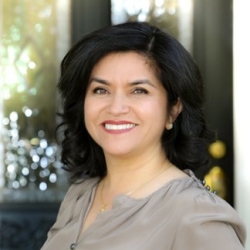 Lourdes M. Castro Ramírez